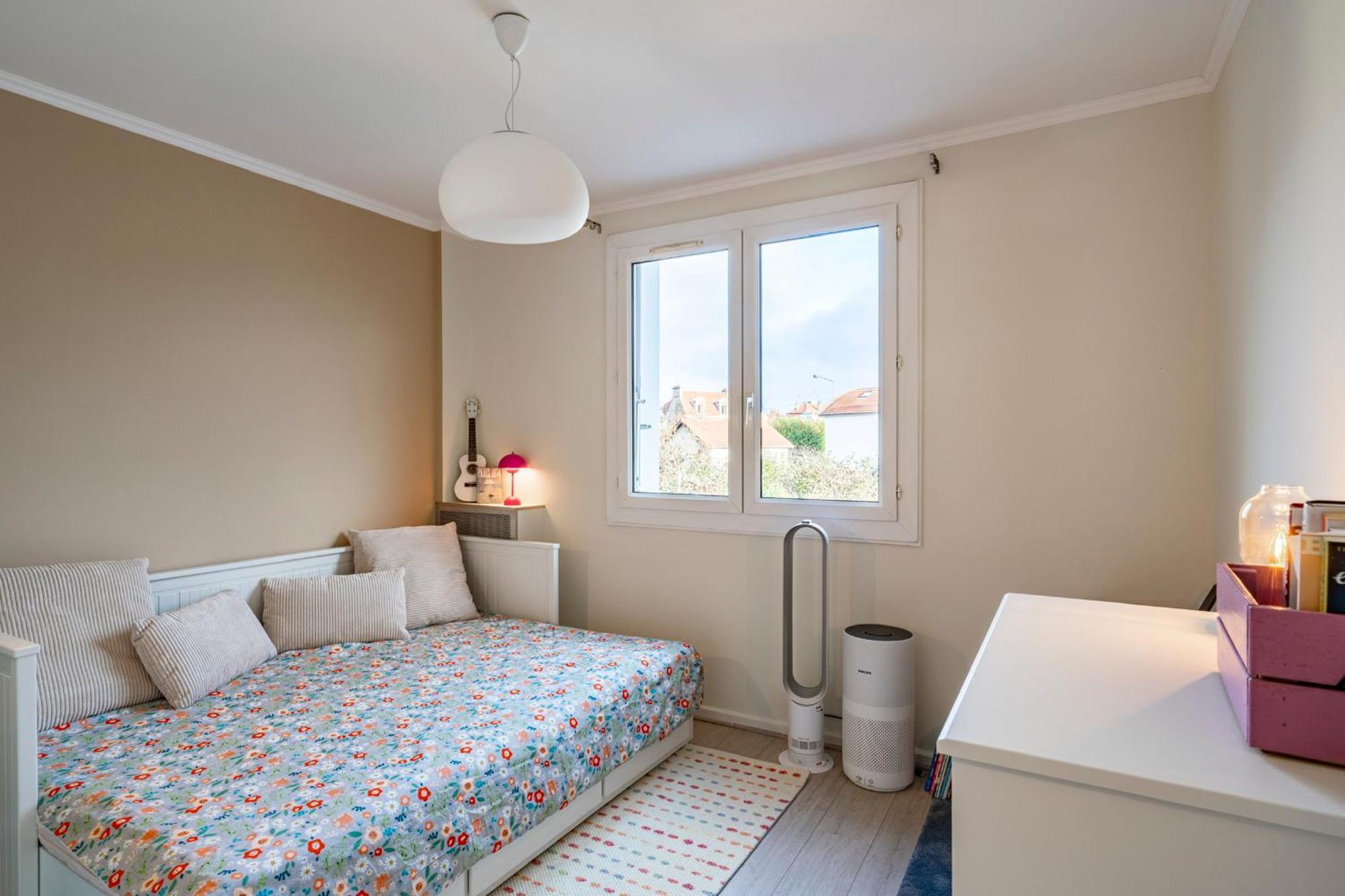 Apartment 20mins A Paris, A Cote De La Gare *